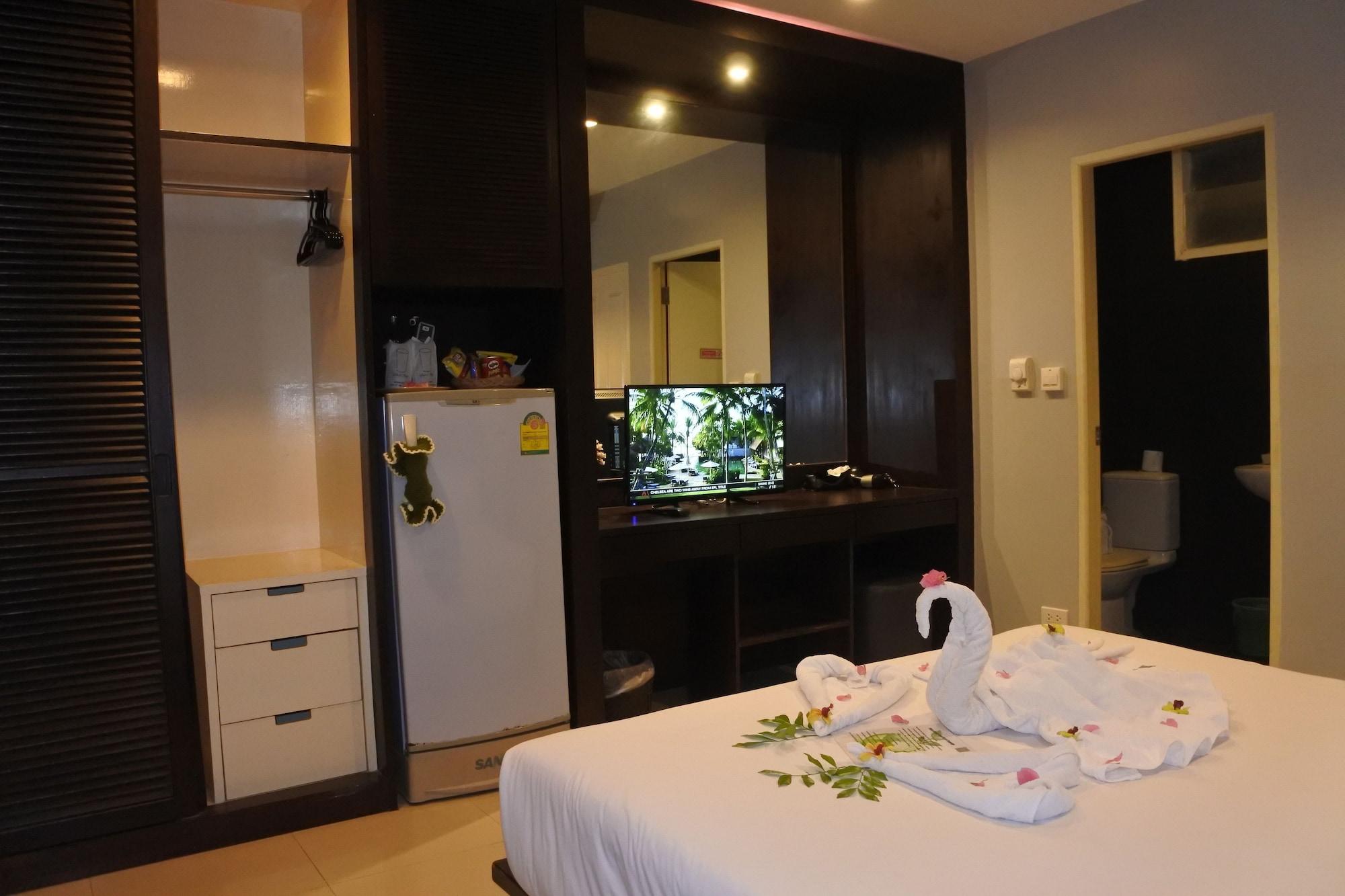 Baannueng@Kathu Hotel Phuket Exterior photo